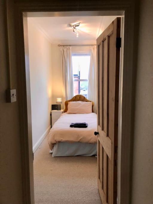 Spacious Victorian Townhouse With Cathedral Views Lincoln Exterior foto